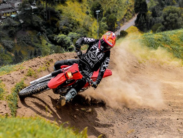 What are the best aftermarket brake levers for sports bikes in UK racing circuits?